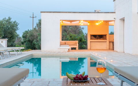 Villa Puspo 8: Piscine, Composite, Mobilier De Jardin, Ombre, Recours, Chaise, Conception, Eco Hôtel, Villa, Plante D'Appartement