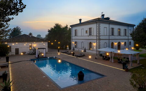 Villa Laguna 10: Biens, Manoir, Piscine, Villa, Hacienda, Hôtel, Cour