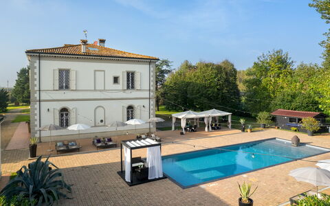 Villa Laguna 10: Piscine, Biens, Villa, Manoir, Hôtel, Hacienda