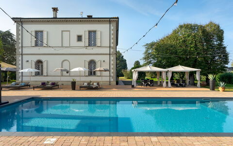 Villa Laguna 10: Piscine, Recours, Hôtel, Ville Resort, Villa, Mobilier De Jardin