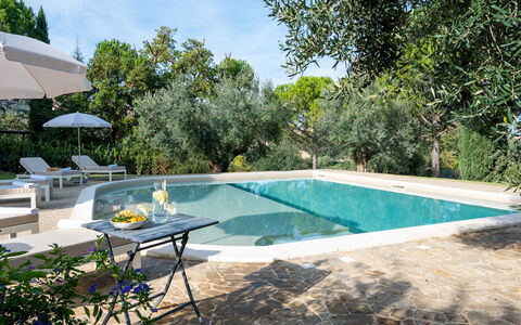 Villa Cherubini 8+1: L'Eau, Piscine, Mobilier De Jardin, Recours, Ombre, Chaise, Eco Hôtel, Jardin, Caractéristique De L'Eau, Arrière-Cour