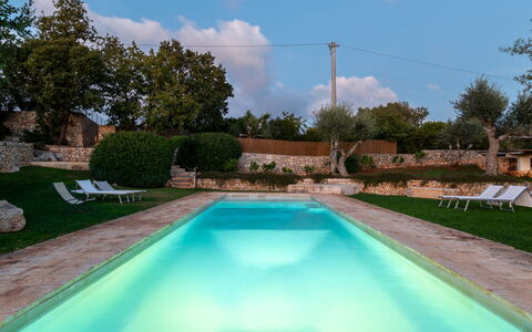 Trullo Luna 6+1: Piscine, Bleu, Composite, Caractéristique De L'Eau, Hacienda, Recours, Thermes, Biens, Aménagement Paysager, Arrière-Cour