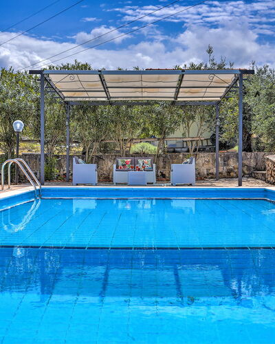Villa Ipazia 6: Piscine, Bleu, Recours, Composite, Mobilier De Jardin, Eco Hôtel, Ombre, Loisir, Thermes, Centre De Loisirs