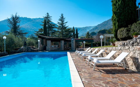 Tenuta Cavi 10: Colline, Piscine, Chaîne De Montagnes, Station De Montagne, Recours, Vallée, Eco Hôtel, Crête, Alpes