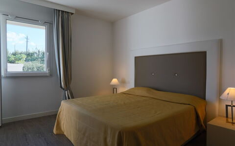 Villa Mandara 8+2: Meubles, Design Intérieur, Lit, Sol, Chambre, Sol, Bois, Pièce, Drap De Lit, Plafond