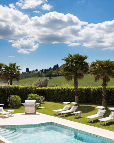 Villa Mandara 8+2: Piscine, Mobilier De Jardin, Recours, Balancelle, Lot Terre, Pelouse, Jardin, Eco Hôtel, Aménagement Paysager, Ombre