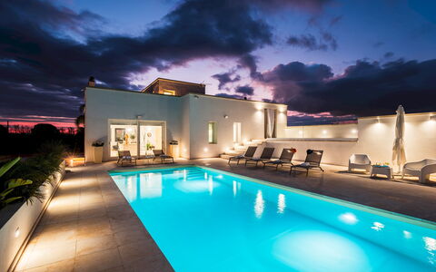 Dimora Solaris 6: Bleu, Piscine, Crépuscule, Recours, Biens, Hôtel, Eco Hôtel, Villa, Conception, Soirée