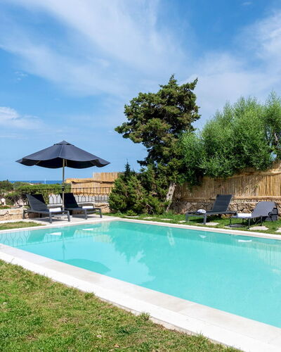 Villa la Maddalena 6+2: Bleu, Piscine, Recours, Jardin, Mobilier De Jardin, Eco Hôtel, Aménagement Paysager, Biens, Ombre, Hacienda