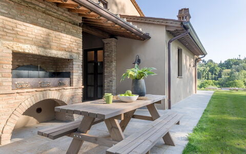 Agriresort Bacaringhe 13: Meubles, Bois, Mobilier De Jardin, Table, Tableau De Plein Air, Table Cuisine Et Salle A Manger, Chaise, Brique, Jardin, Ombre