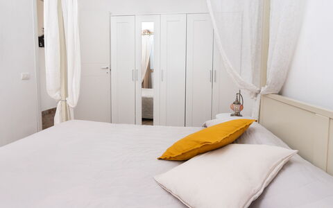 Profumo di Zagara 6+2: Meubles, Design Intérieur, Lit, Chambre, Mur, Sol, Bois, Pièce, Literie, Sol