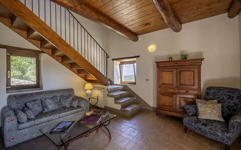 Muricciaglia 14: Meubles, Mur, Sol, Bois, Design Intérieur, Sol, Domicile, Pièce, Salon, Canapé