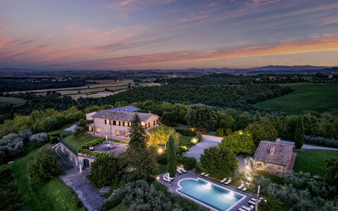 Podere Gellino 14: Paysage, Biens, Manoir, Ferme, Eco Hôtel, Villa, Aménagement Paysager, Hacienda, Plantation, Vue Du Ciel