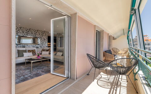 Dimora Mareblu 6: Bois, Meubles, Design Intérieur, Sol, Sol, Appartement, Chaise, Balcon, Plafond, Tache De Bois