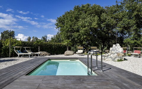 Villa Sparta 8+2: Piscine, Composite, Mobilier De Jardin, Ombre, Jardin, Recours, Plate-Forme, Eco Hôtel, Aménagement Paysager, Arrière-Cour
