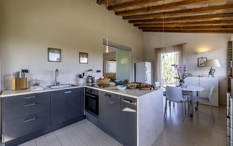 Villa Sparta 8+2: Meubles, Design Intérieur, Cuisine, Comptoir, Appareil De Cuisine, Sol, Chaise, Cabinetry, Domicile, Pièce