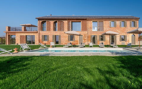 Cascina Buzio 12: Piscine, Biens, Pelouse, Ferme, Villa, Recours, Cour, Hacienda, Mobilier De Jardin, Manoir