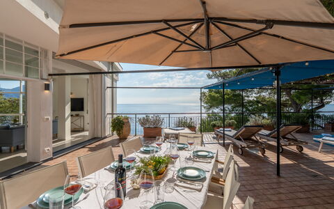 Casa Chiara 6+2: Meubles, Chaise, Mobilier De Jardin, Table, Tableau De Plein Air, Table Cuisine Et Salle A Manger, Ombre, Mer, Recours, Parapluie