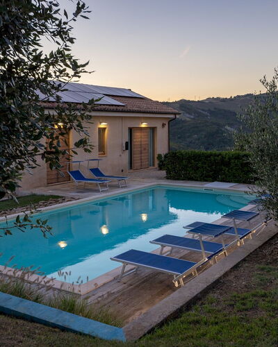 Casale la Cascina 8: Piscine, Recours, Maison, Zone Résidentielle, Meubles, Mobilier De Jardin, Domicile, Eco Hôtel, Thermes, Biens