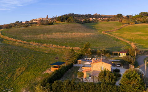 Villino Ariachiara 6: Maison, Zone Rurale, Paysage, Zone Résidentielle, Lot Terre, Domicile, Toit, Plaine, Chalet, Établissements Humains