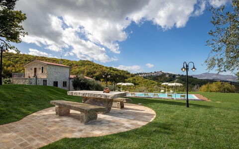 Villa Cusano 18: Paysage Naturel, Colline, Paysage, Zone Rurale, Lot Terre, Chaîne De Montagnes, Station De Montagne, Biens, Ferme, Aménagement Paysager