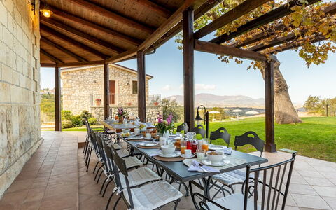 Villa Cusano 18: Meubles, Lot Terre, Biens, Ferme, Recours, Jardin, Eco Hôtel, Chaise, Mobilier De Jardin, Aménagement Paysager