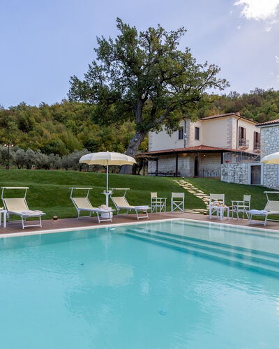 Villa Cusano 18: Piscine, Recours, Eco Hôtel, Ferme, Thermes, Hacienda, Villa, Hôtel, Arrière-Cour