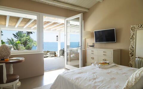 Baia L'Aura 8: Meubles, Design Intérieur, Chambre, Lit, Sol, Plafond, Éclairage, Domicile, Sol, Pièce