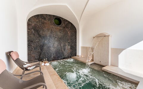 Villa Aristula 11: Baignoire, Luminaire Plomberie, Jacuzzi, Hôtel, Recours, Piscine