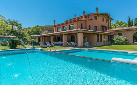 Montepietraia e San Martino 18: Piscine, Bleu, Recours, Biens, Eco Hôtel, Thermes, Loisir, Villa, Hacienda, Ferme