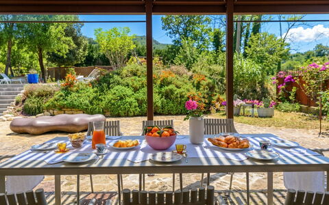 Dimora dei Sogni 7+1: Meubles, Table, Mobilier De Jardin, Chaise, Jardin, Arbuste, Tableau De Plein Air, Table Cuisine Et Salle A Manger, Ombre