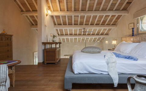 Casa Sant'Elia 7+3: Meubles, Lit, Design Intérieur, Chambre, Sol, Sol, Mur, Literie, Bois, Drap De Lit