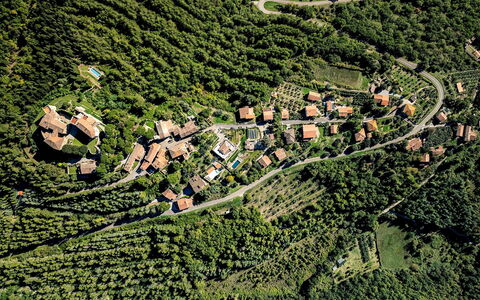 I Tramonti 10+2: Vue Du Ciel, Paysage, Zone Rurale, Photographie Aérienne, Village, Station De Montagne, Forêt, Banlieue, Village De Montagne, Jungle