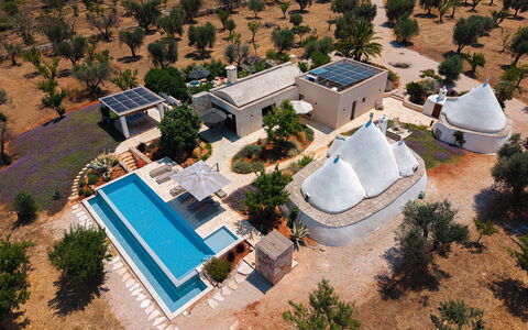 Trulli Fiori di Mandorlo 6: Piscine, Recours, Biens, Aménagement Paysager, Conception, Eco Hôtel, Villa, Hacienda, Parapluie, Vue Du Ciel