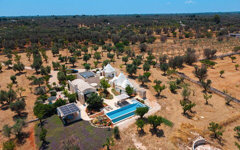 Trulli Fiori di Mandorlo 6: Piscine, Recours, Photographie Aérienne, Eco Hôtel