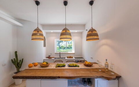 Villa Corte Sant'Anna 6+2: Bois, Design Intérieur, Plafond, Sol, Comptoir, Meubles, Éclairage, Luminaire, Cuisine, Sol