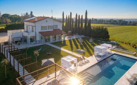 Villa Oxa 12+2: Biens, Villa, Manoir, Aménagement Paysager, Piscine