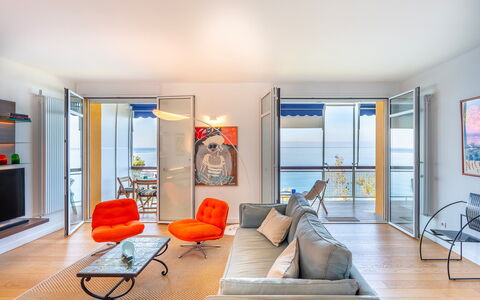 La Scogliera di Sori 5+1: Meubles, Design Intérieur, Sol, Sol, Table, Appartement, Chaise, Canapé, Pièce, Salon