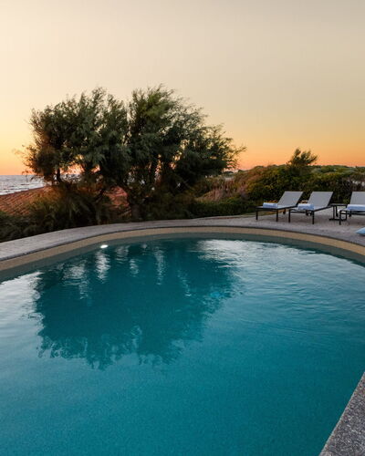 Villa Portobello 10+2: Bleu, L'Eau, Horizon, Piscine, Lumière Du Soleil, Lever Du Soleil, Crépuscule, Soirée, Le Coucher Du Soleil, Mobilier De Jardin