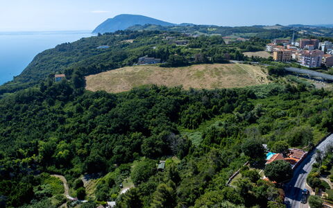 Villa Fiola 8: Cotiers Et Relief Océaniques, Mer, Océan, Côte, Chaparral, Jungle, Formations Arbustives, Promontoire, Vue Du Ciel