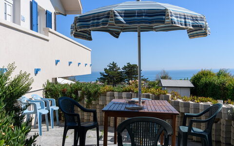 Villa Alma 8+2: Bleu, Meubles, Mobilier De Jardin, Parapluie, Ombre, Mer, Chaise, Tableau De Plein Air, Océan, Recours