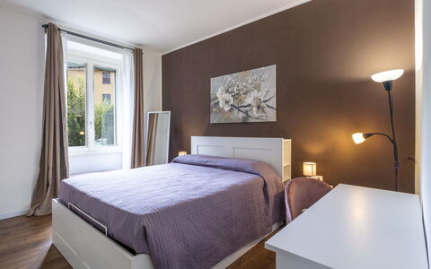 Genzianella Alpine Apartment: Sol, Sol, Plafond, Design Intérieur, Comptoir, Cuisine, Cabinetry, Pièce, Principaux Appliance, Luminaire