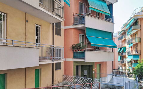 Attico Alda: Biens, Aménagement Paysager, Villa, Haie, Balcon