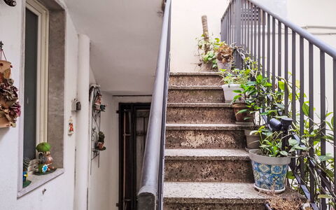 La Casa di Mary: Biens, Aménagement Paysager, Villa, Haie, Balcon