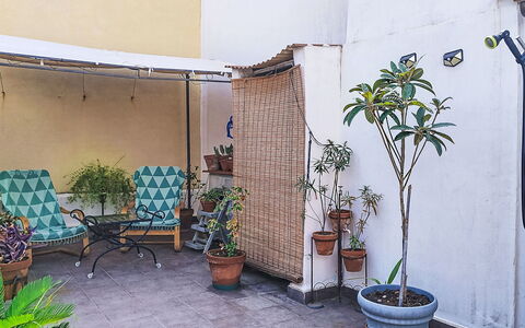 La Casa di Mary: Biens, Aménagement Paysager, Villa, Haie, Balcon