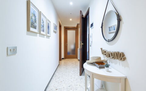 Nautilus: Sol, Design Intérieur, Sol, Bois, Meubles, Plafond, Pièce, Éclairage, Domicile, Salon