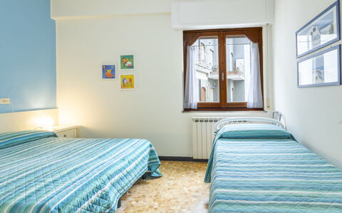 Nautilus: Design Intérieur, Sol, Plafond, Appartement, Chambre, Pièce, Sol, Lit, Cadre, Drap De Lit