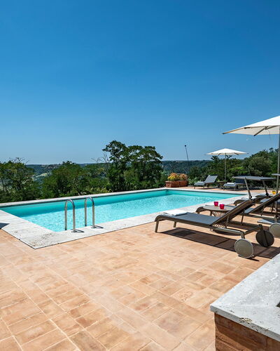 Tenuta Orsini 9+3: Piscine, Mobilier De Jardin, Recours, Parapluie, Balancelle, Meubles, Nuage, Eco Hôtel, Chaise, Ombre
