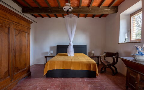 Casa Clara Pool, Casole Elsa, Monti: Meubles, Design Intérieur, Sol, Lit, Chambre, Mur, Sol, Bois, Plafond, Pièce