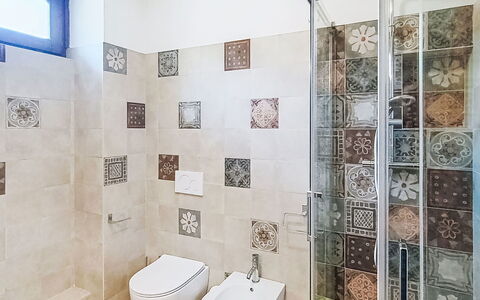 Federica: Sol, Sol, Design Intérieur, Tuile, Luminaire Plomberie, Porte, Salle De Bains, Plomberie, Toilette