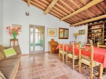 Logement:&nbsp;Montescalari 4